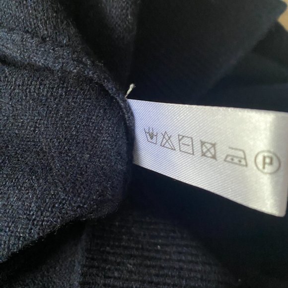 Kind Deer Cashmere Sweater (Navy, Super Soft) - Picture 6 of 7